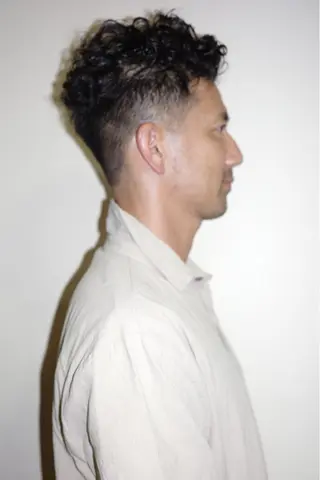 ショート パーマ メンズ 浅岡 昭汰のヘアスタイル