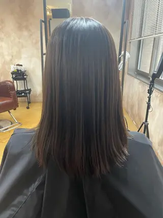 カラー MIKU ナチュラルヘア✂️✨のヘアスタイル