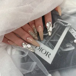 ネイル SALON ELVI.のネイルデザイン