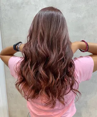 ロング カラー ヘアアレンジ 🍑🧋ハイトーン 暖色カラーlucaのヘアスタイル