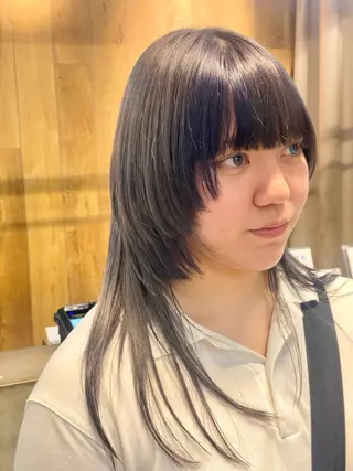 カラー Lomalia hayaのヘアスタイル