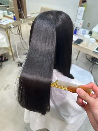 ロング ハイトーンレイヤー 顔まわりSOTAのヘアスタイル