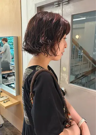 ショート パーマ 西山 紗耶香🪽 透明感カラー/ボブのヘアスタイル