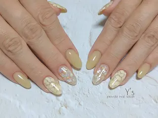 ネイル YUMI NAGAI  のネイルデザイン