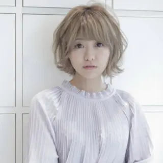 ショート 🇰🇷韓国風艶髪✨ 髪質改善 倉岡しおんのヘアスタイル
