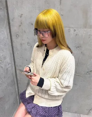 ミディアム カラー ヘアアレンジ mina 🐈‍⬛ ラフな似合わせヘアのヘアスタイル