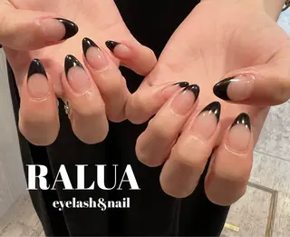 ネイル RALUA shiori🐰のネイルデザイン