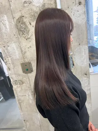 ミディアム カラー ヘアケア特化型サロン newi 梅田のヘアスタイル