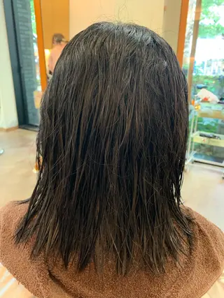ミディアム シミズ チハルのヘアスタイル