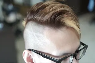 ショート カラー メンズ 中島 剛のヘアスタイル