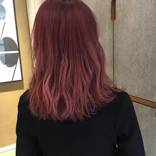 ミディアム カラー 相川 愛実のヘアスタイル