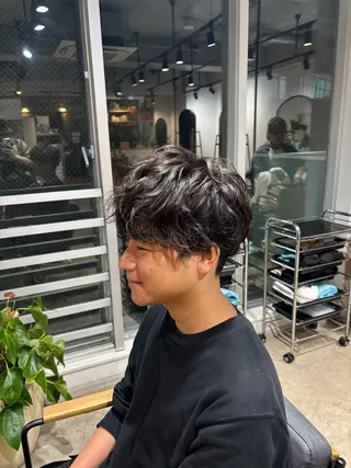 パーマ メンズ みつけ／メンズカット メンズパーマ🦔のヘアスタイル