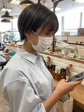 ショート カラー 初めてのショート お任せください✂️のヘアスタイル