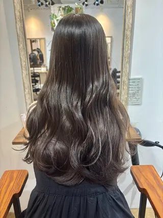 ロング カラー カネコ ナナミのヘアスタイル