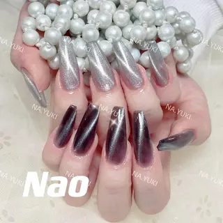 ネイル 🦋 Queenieのネイルデザイン