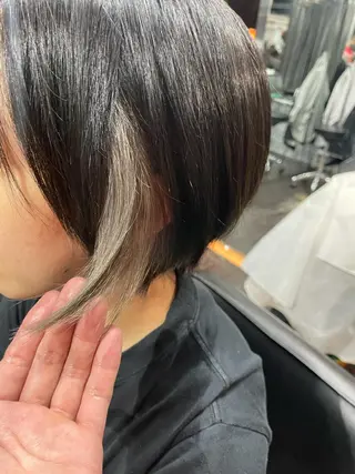 ショート カラー 山本 雅由のヘアスタイル