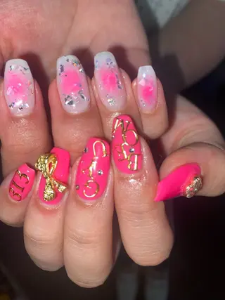 ネイル en　nail 池袋店所属・個性派🌺推しネイル 💅💞hota🐇のネイルデザイン