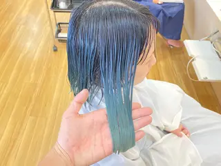 ミディアム カラー 宮地 崇文のヘアスタイル