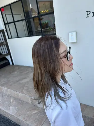 ロング カラー 井上 花音のヘアスタイル