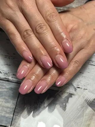 ネイル 𝓨𝓾𝓴𝓲 🫧🌷のネイルデザイン