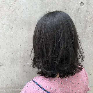 ミディアム カラー 暗髪とオリーブ🌿 渡辺拓人のヘアスタイル