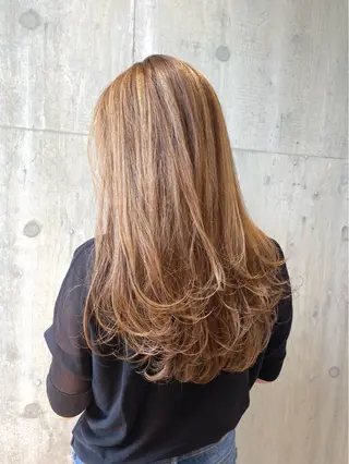 カラー REINA /niil/女性限定のヘアスタイル