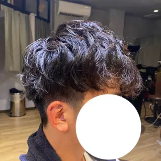 メンズ ✨️デザインカラー AIRI✨のヘアスタイル