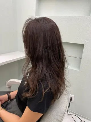 ロング カラー 中川 茜里のヘアスタイル