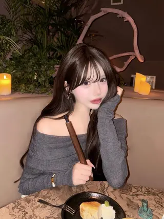 ロング 艶髪ハイトーン特化 / moe 🦋のヘアスタイル