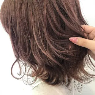ミディアム カラー 渡邊 唯のヘアスタイル