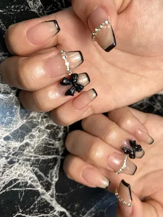 ミディアム ネイル ✴︎ Delightのネイルデザイン