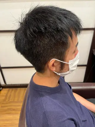 カラー メンズ アイブロウ 伊藤 未紗希のヘアスタイル