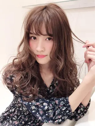 ミディアム ブリーチ/髪質改善 NYNY大久保のヘアスタイル