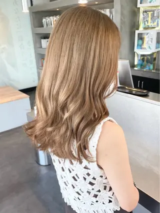 セミロング 🧋ミルクティーカラ ー🧋特化小林拓登のヘアスタイル