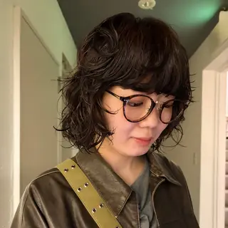 ショート カラー パーマ トレンドボブ /ミリヤのヘアスタイル