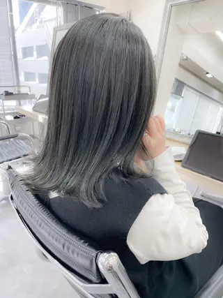 ショート カラー ✨ブリーチなし透明感 池袋 水野のヘアスタイル