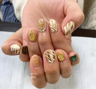 ネイル 石野 広佳のネイルデザイン