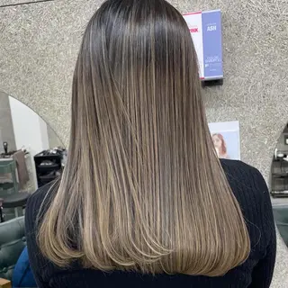 セミロング カラー Lull1人美容室 バレイヤージュのヘアスタイル
