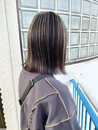 ミディアム カラー LOMARLIE / 𝐂𝐇𝐈𝐊𝐀のヘアスタイル