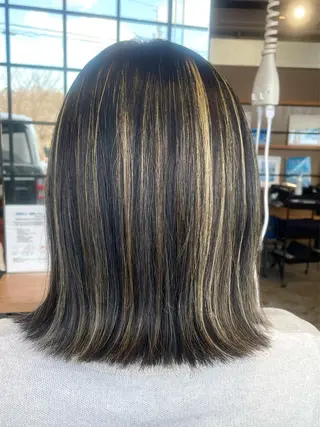 ミディアム Li'a【リア】 ANNAのヘアスタイル