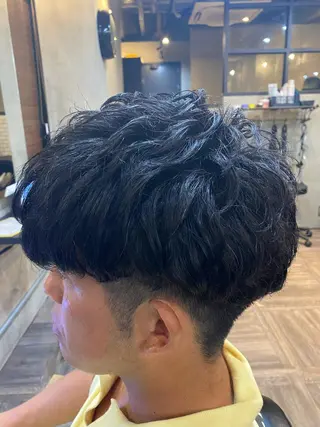 ショート パーマ 宍倉 輝信のヘアスタイル