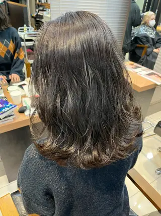 セミロング カラー ヘアアレンジ キッズ ネイル マツエク・マツパ アイブロウ 透明感カラー🤎 ゆりのヘアスタイル