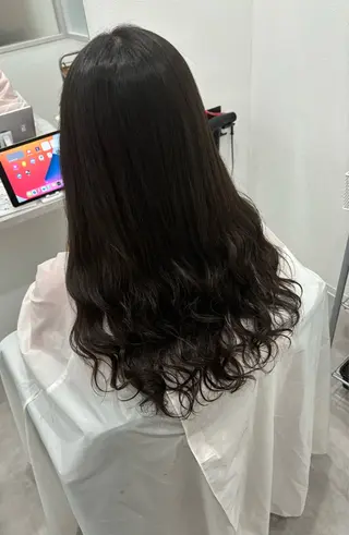ロング パーマ 髪質改善/透明感 カラー/内藤有須加のヘアスタイル