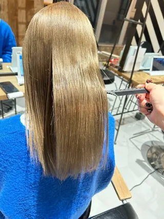 ロング 大賀 チサトのヘアスタイル