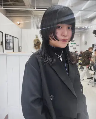 セミロング Ann./艶髪 /レイヤーカットのヘアスタイル