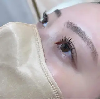 マツエク・マツパ 南 綾花の眉毛・アイブロウイメージ