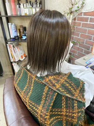 ミディアム カラー レイヤーカット/ 根本瑠実のヘアスタイル