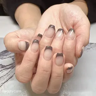 ネイル ガレンドウ 白澤 愛子のネイルデザイン