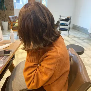 ミディアム 小玉 杏華のヘアスタイル