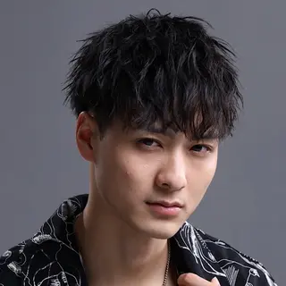 ショート パーマ 稲村侑斗ダウンパーマ メンズパーマのヘアスタイル